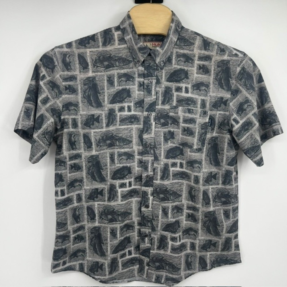 Huk Performance Fishing Large Gray Fish Print Short Sleeve Button Down Shirt